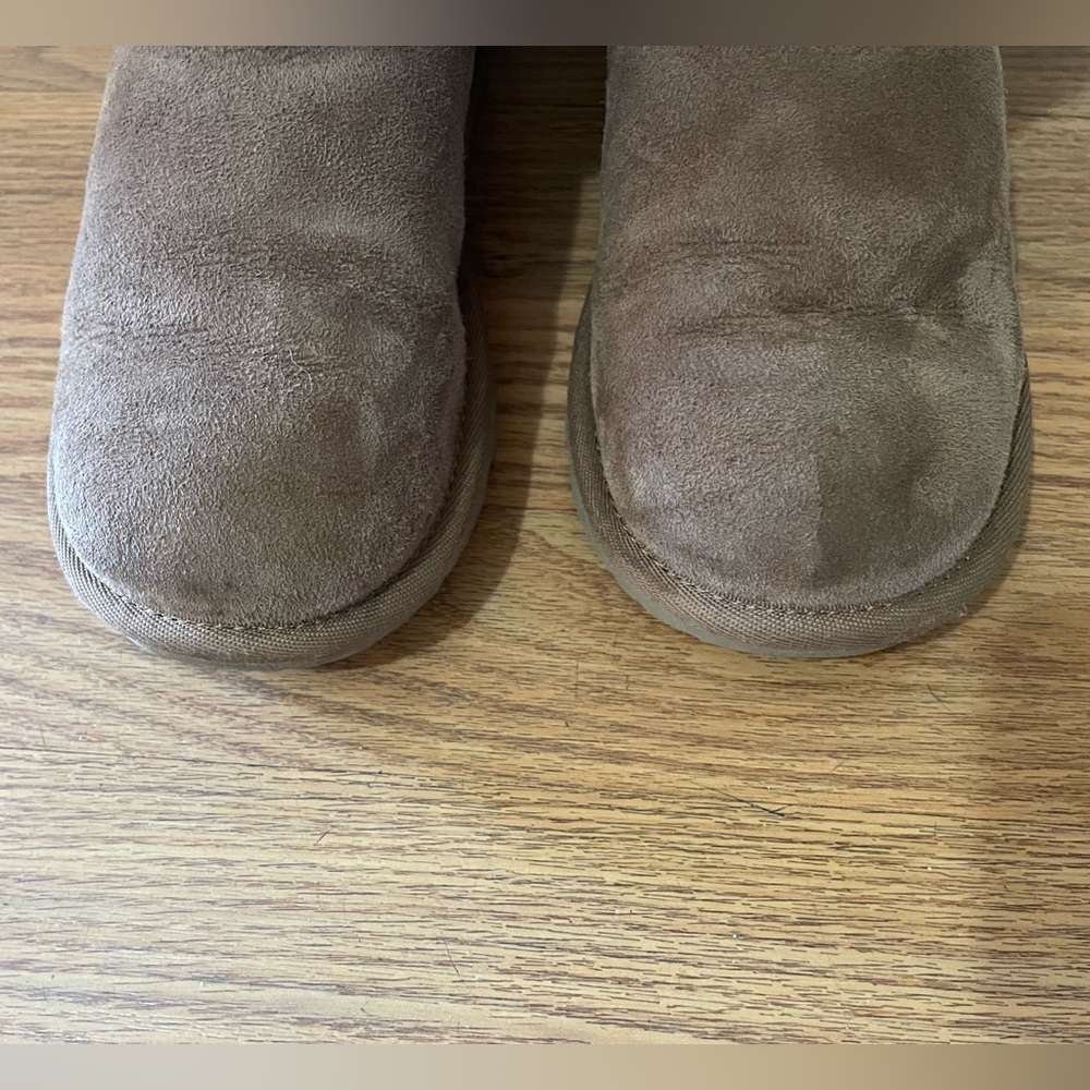 UGG Girl’s boots - Picture 5 of 5